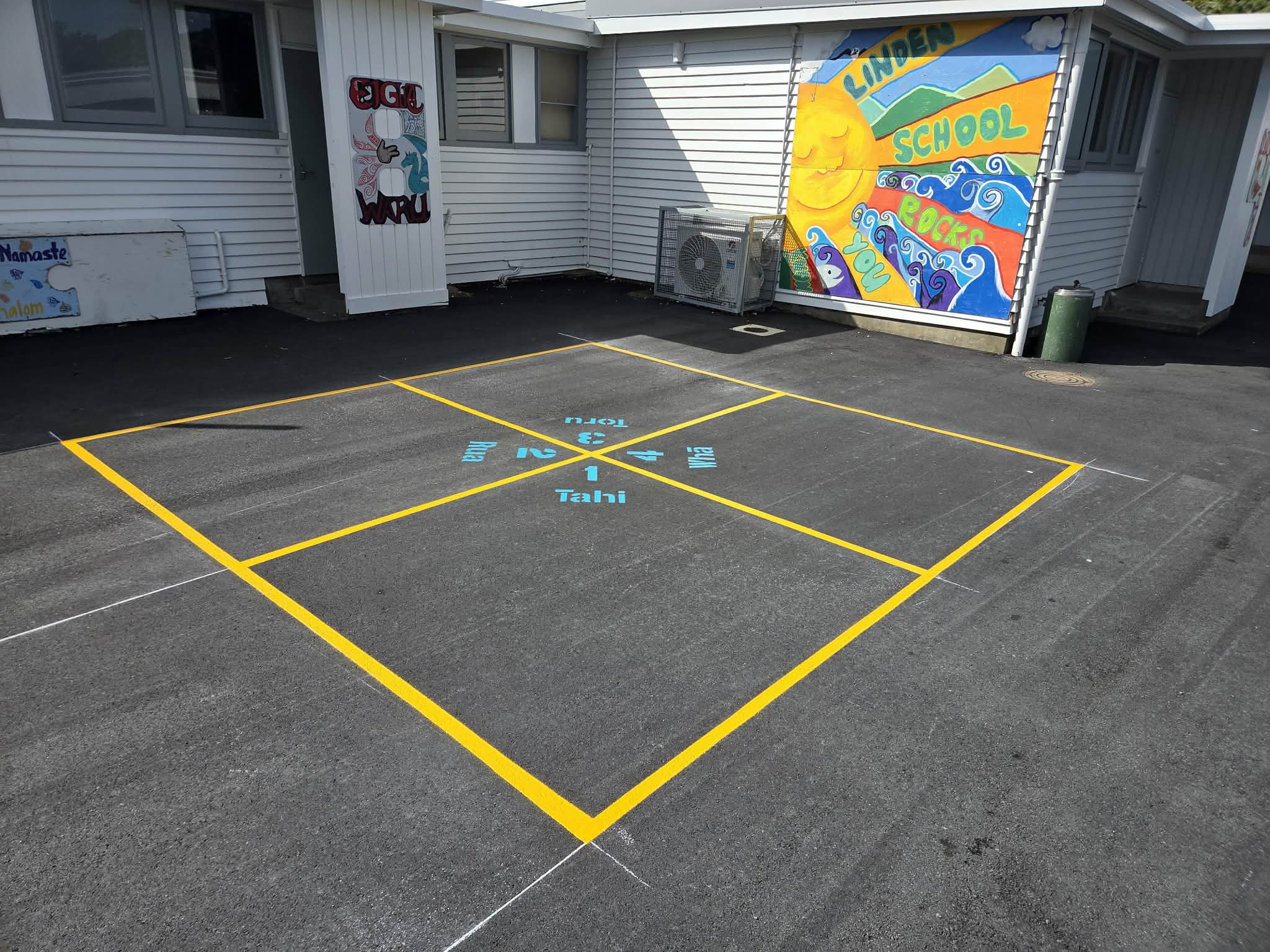 Line marking work 36